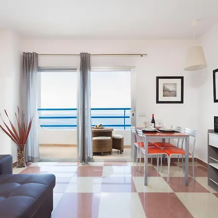 Welcome To Paradise Apartman